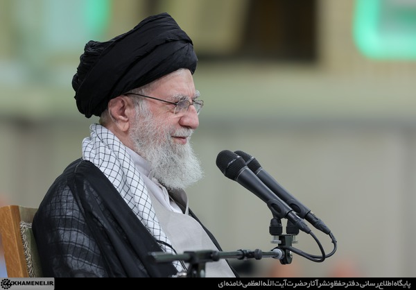 DÜNYA ÇAPINDAKİ DÜŞÜNÜRLER VE HRİSTİYAN DİN ADAMLARINDAN İMAM HAMANEY