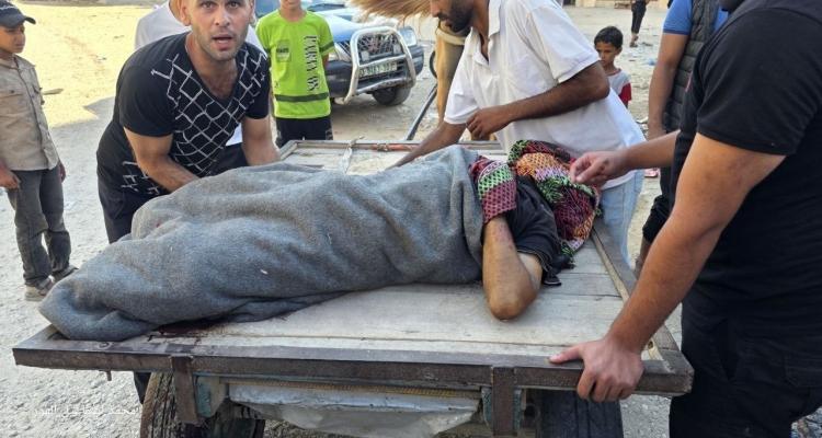 İŞGALCİ İSRAİL CENAZE MERASİMİNE SALDIRDI: 8 ŞEHİT