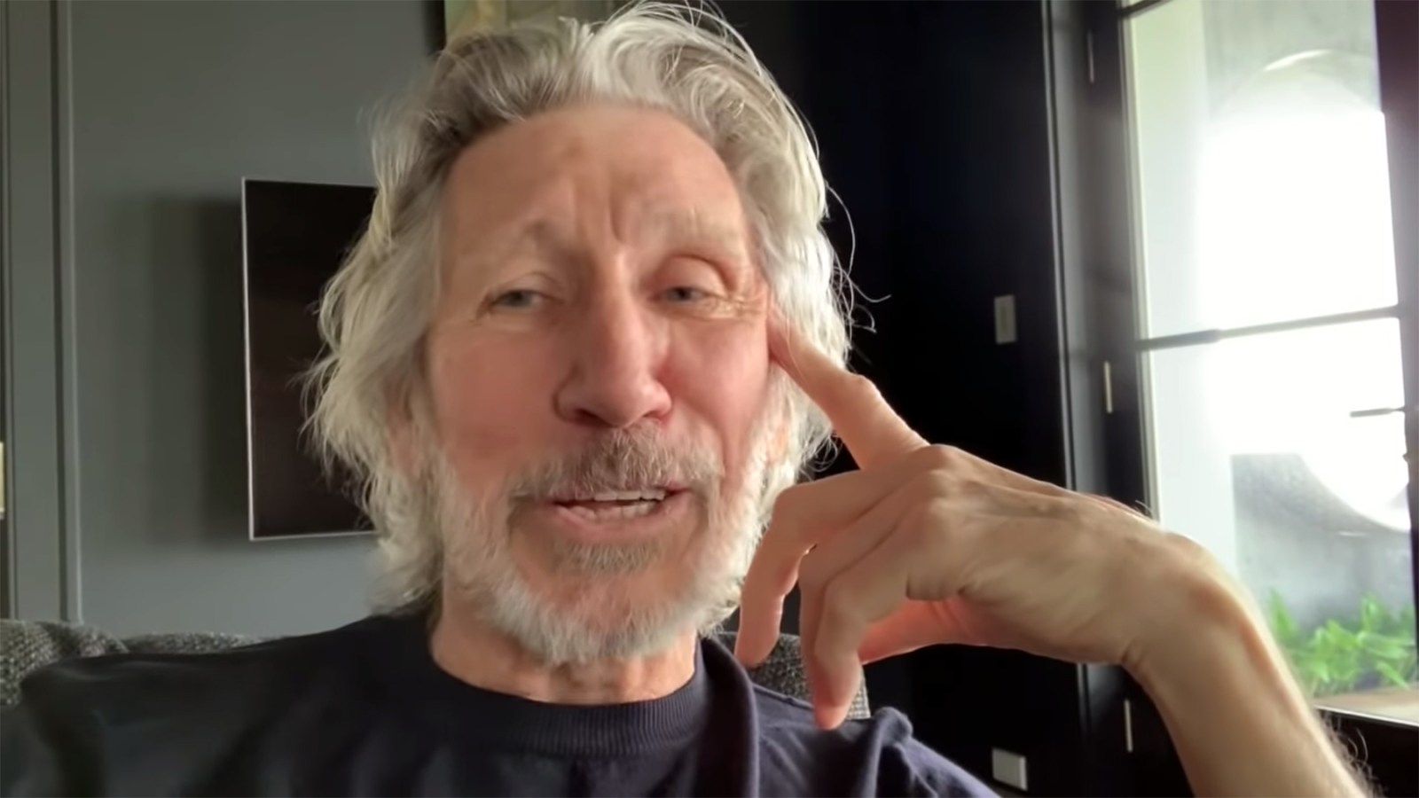 ROGER WATERS: İSRAİL BİR APARTHEİD REJİMİDİR