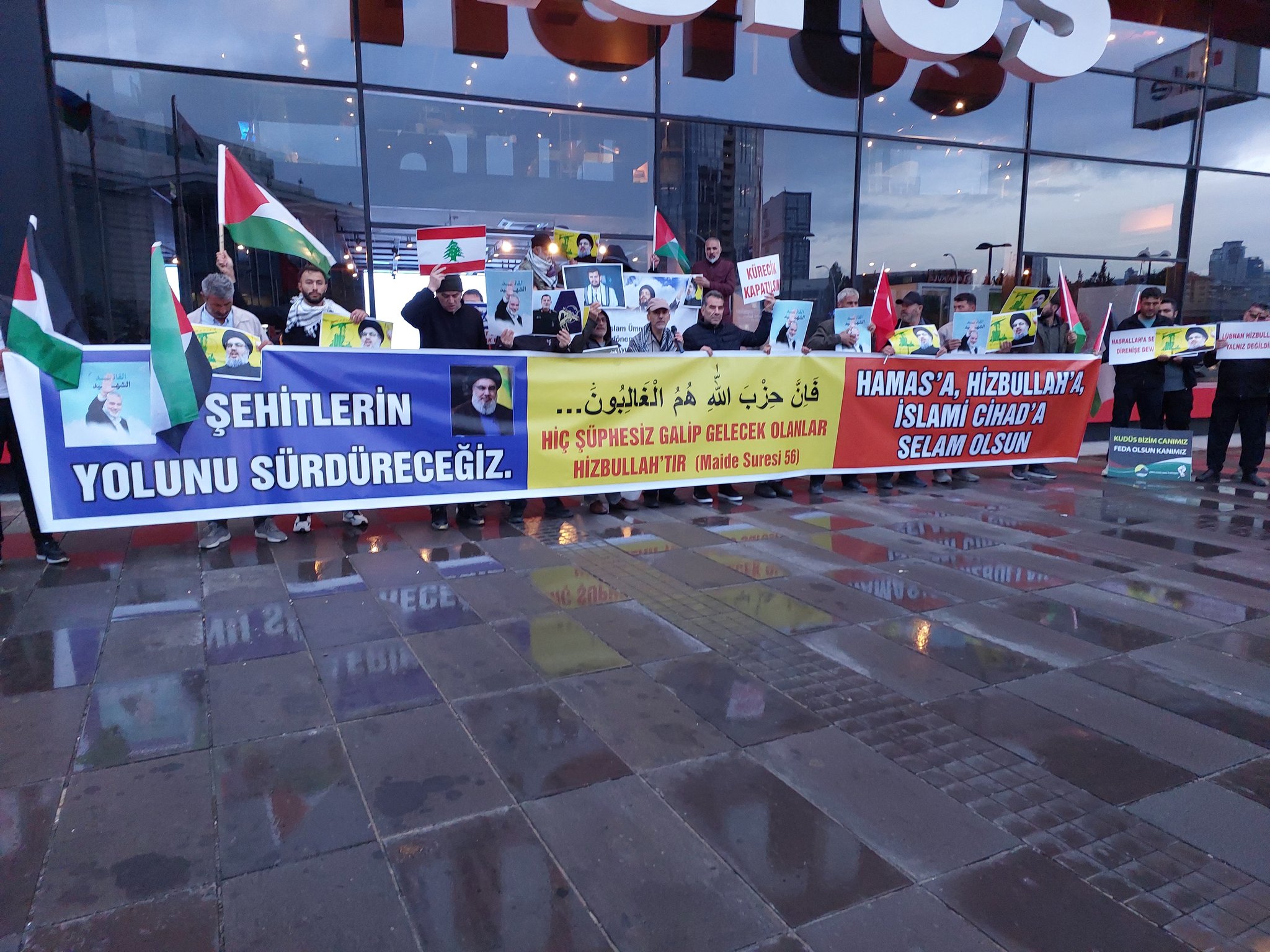 ANKARA’DA SİYONİST ELÇİLİK ÖNÜNDE PROTESTO EYLEMİ (VİDEO-FOTO)